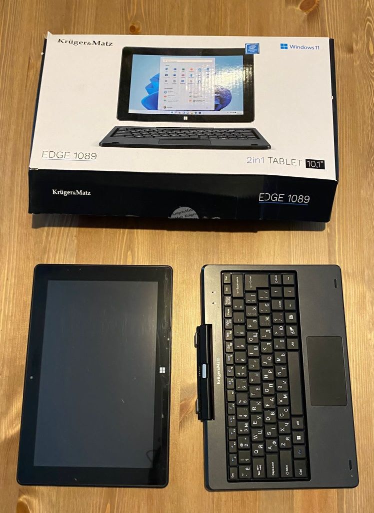 Laptop Kruger&Matz 10,1 " z odpinanym ekranem (tablet)