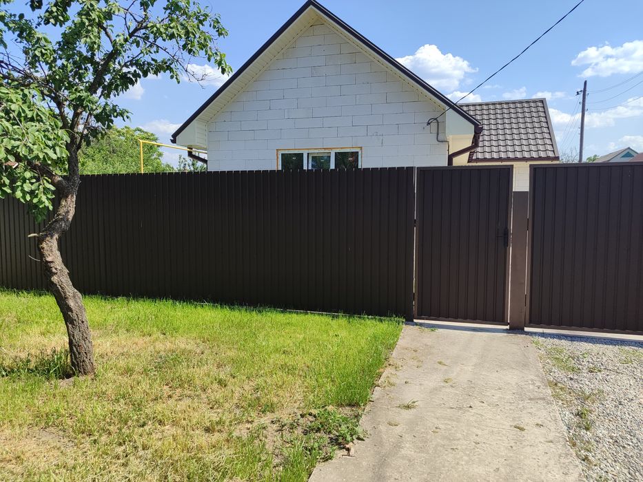 Продаж нового сучасного будинку в м. Самар (м-н Решкут)