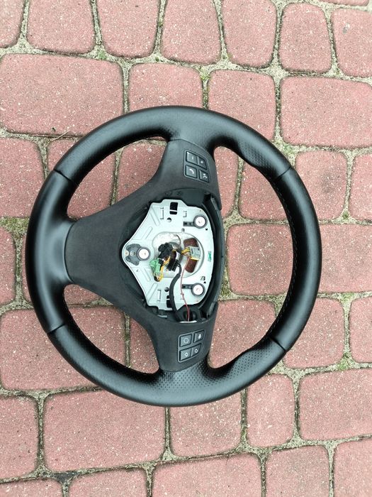 Kierownica BMW E81 E87 E90 E91 E92 E93