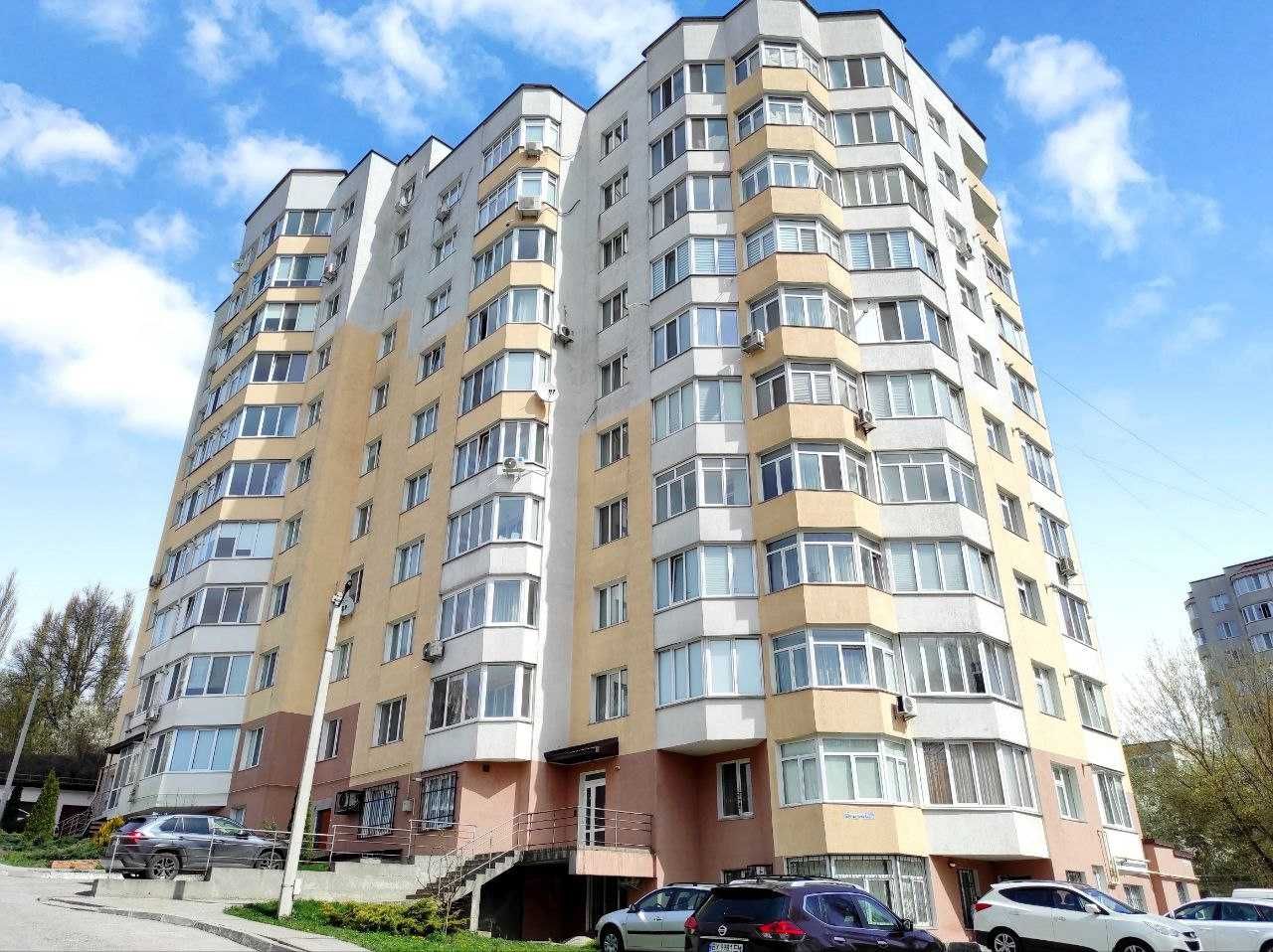 Продам 5 кімнатну квартиру 144 м2 р-н. Виставка вул. Зарічанська