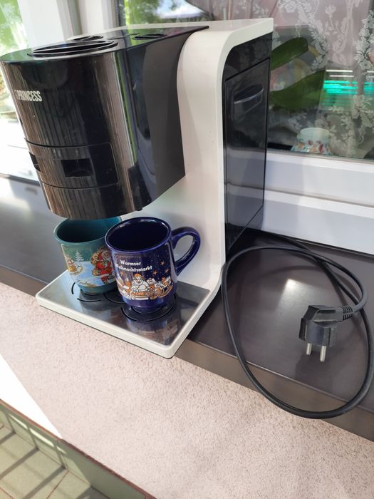 Ekspres ciśnieniowy Princess+2kubeczki świąteczne i dzbanek