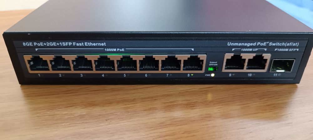 Switch PoE 8 + 2 portas 1G e 1 SFP 1G