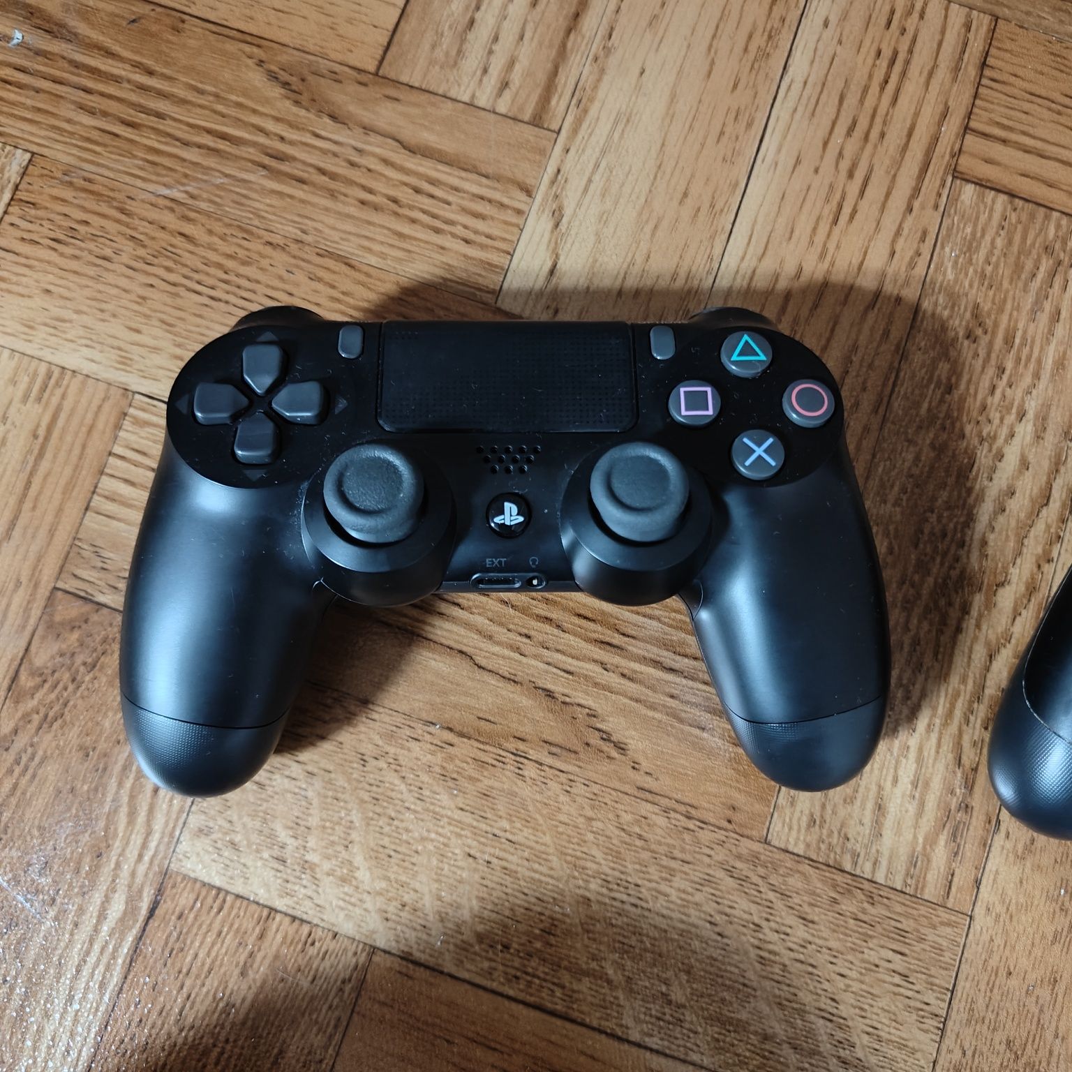 PS4 Pro 1Tb Desbloqueada