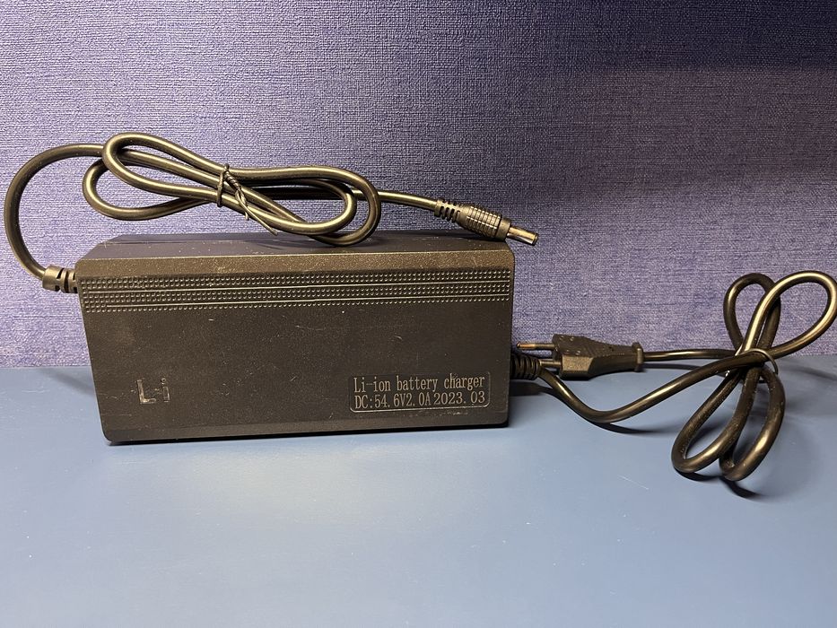 Зарядний пристрій для Li-ion batteries (Li-ion battery charger)