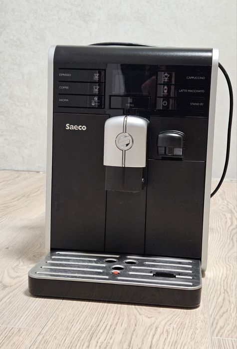 Автоматична кавоварка Saeco HD8769