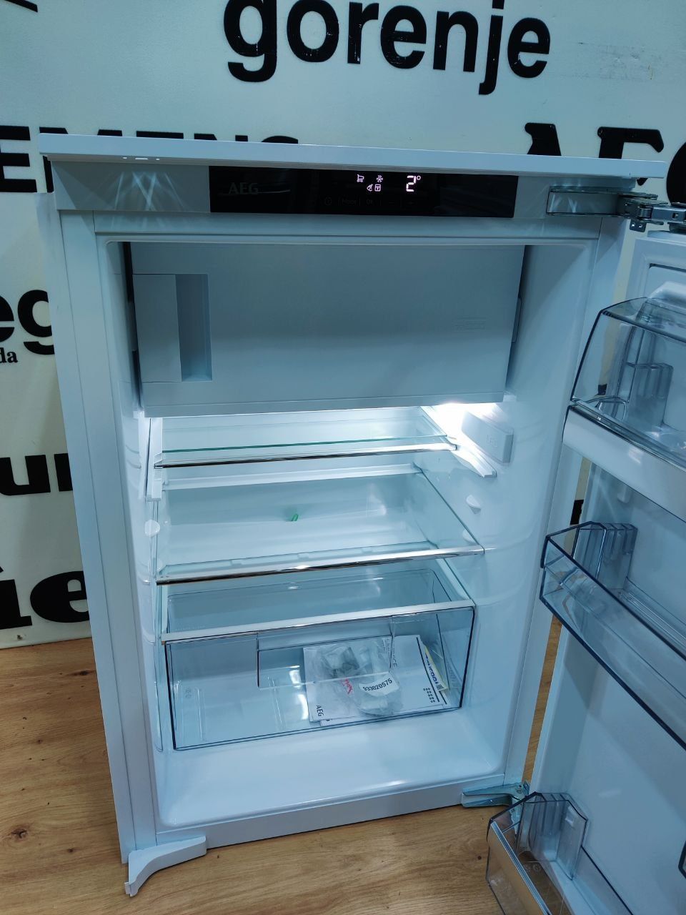 Вбудований холодильник AEG™ SFE888D1AF. 87см. Hungary. 2023рік