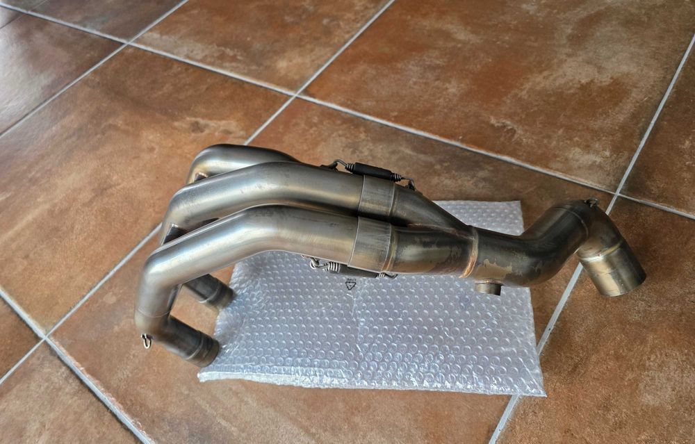 Linha de escape completa ARROW - TRACER 900/900GT ano 2018 a 2020