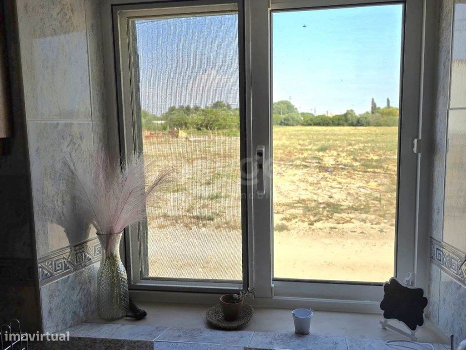 Moradia em S. Francisco com vista para o campo