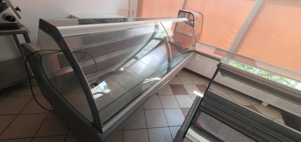 Lady chłodnicze na mięso ryby wędliny sery