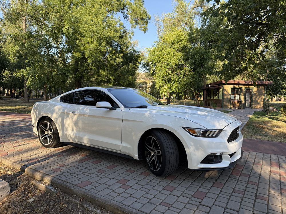 Продам Ford Mustang 2016
