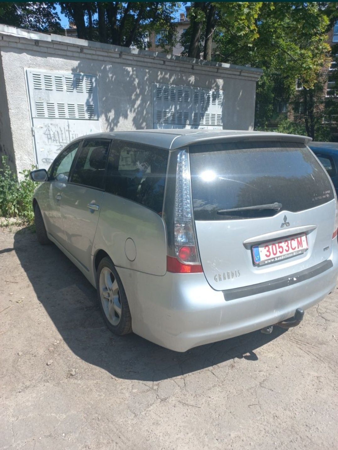 Міцубісі грандіс