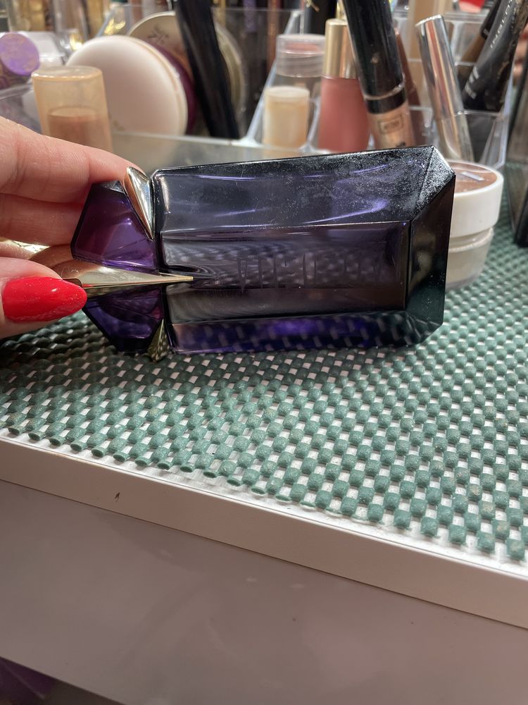 Mugler Alien Perfumy