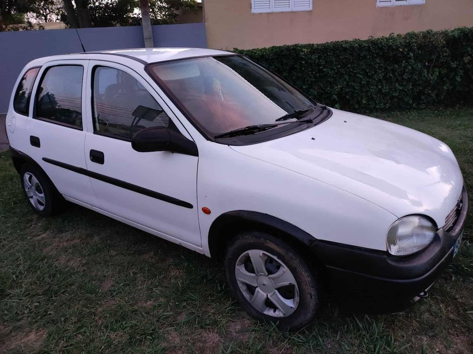 Opel Corsa B 1500TD,1998 fiável,d.assistida,tem afazeres/aceito troca