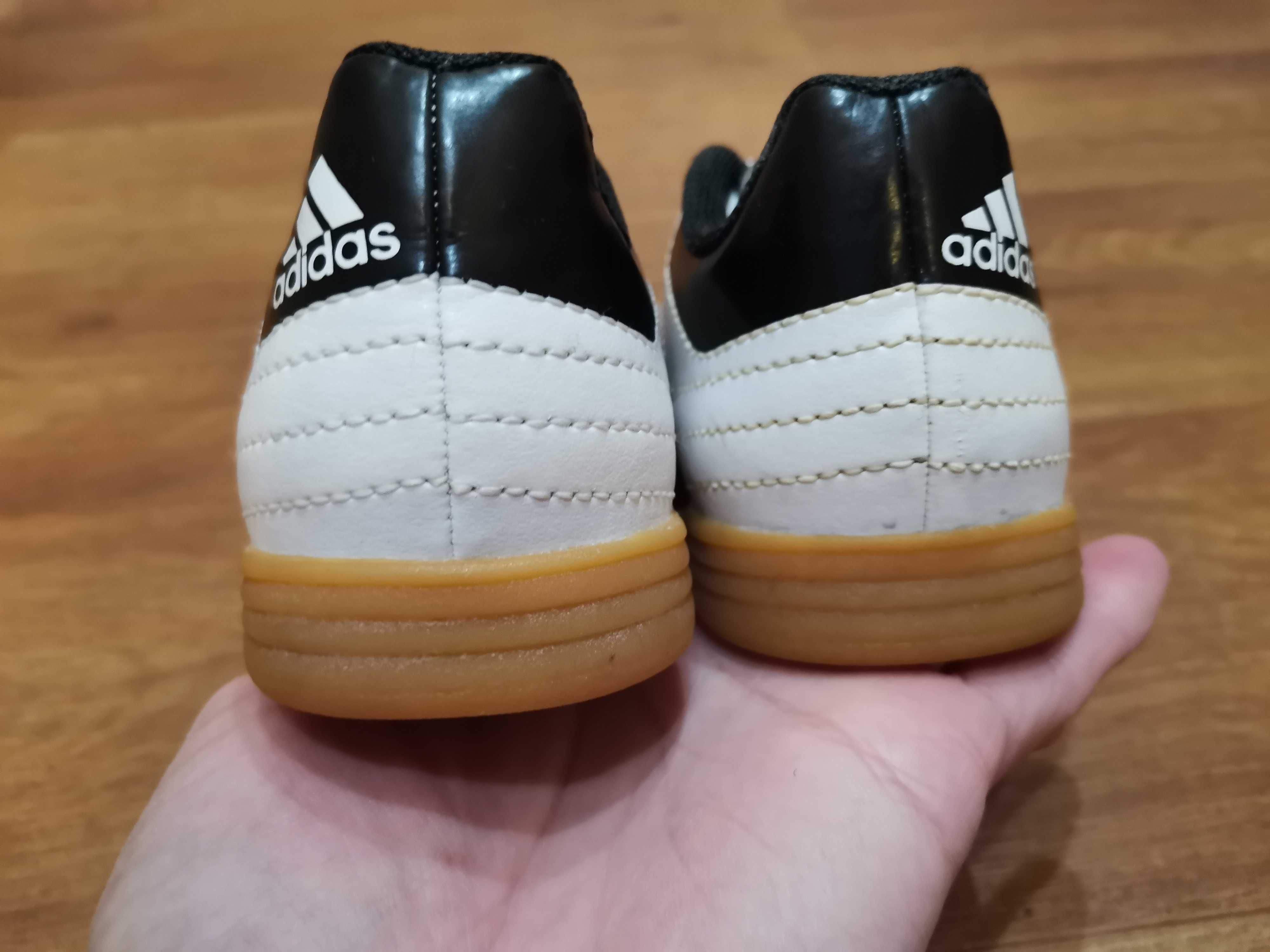 Продам бутси Adidas Indoor Soccer 28 розміру.