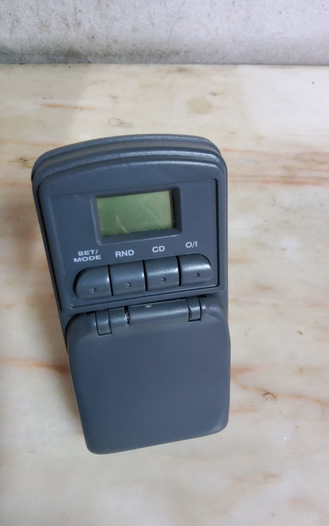 Regolado de temperatura com sonda e rele de desparo. Temporizador pr