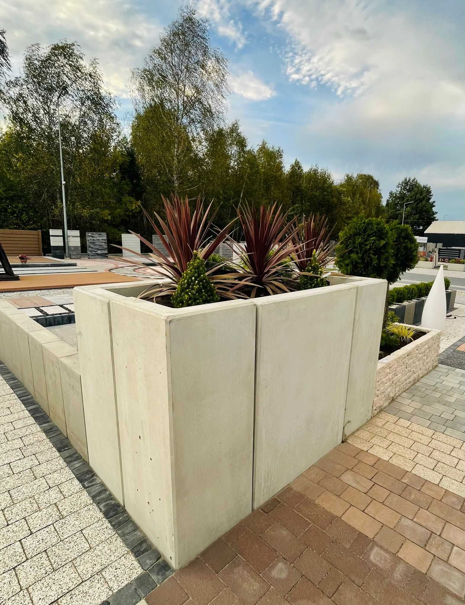 Duża donica betonowa modułowa|ścianki oporowe L|beton architektoniczny