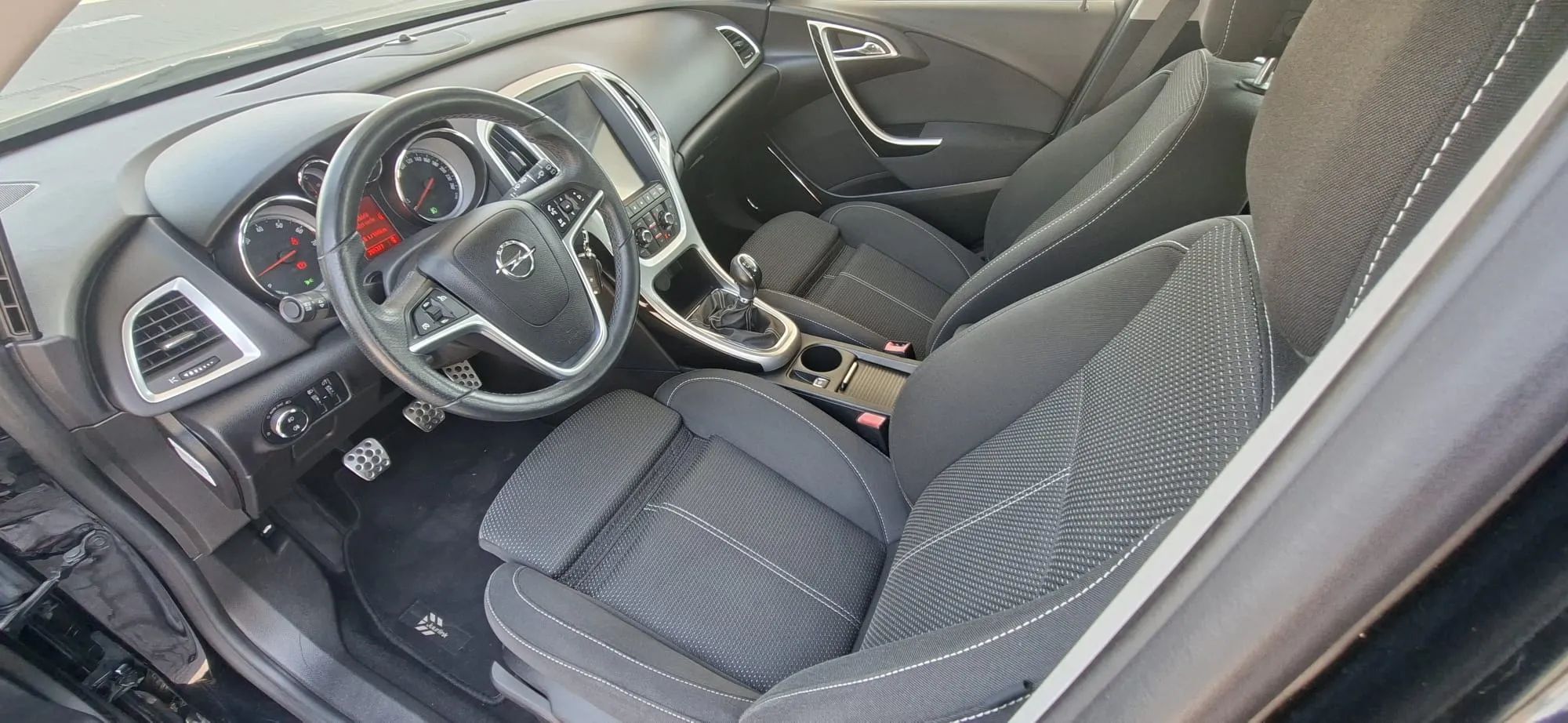 Opel Astra 1.4T 140KM Klima Alu Serwis Duża Navi Kamera Cofania