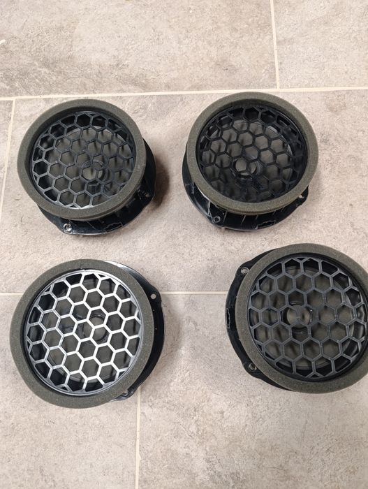 Głośnik skoda suberb