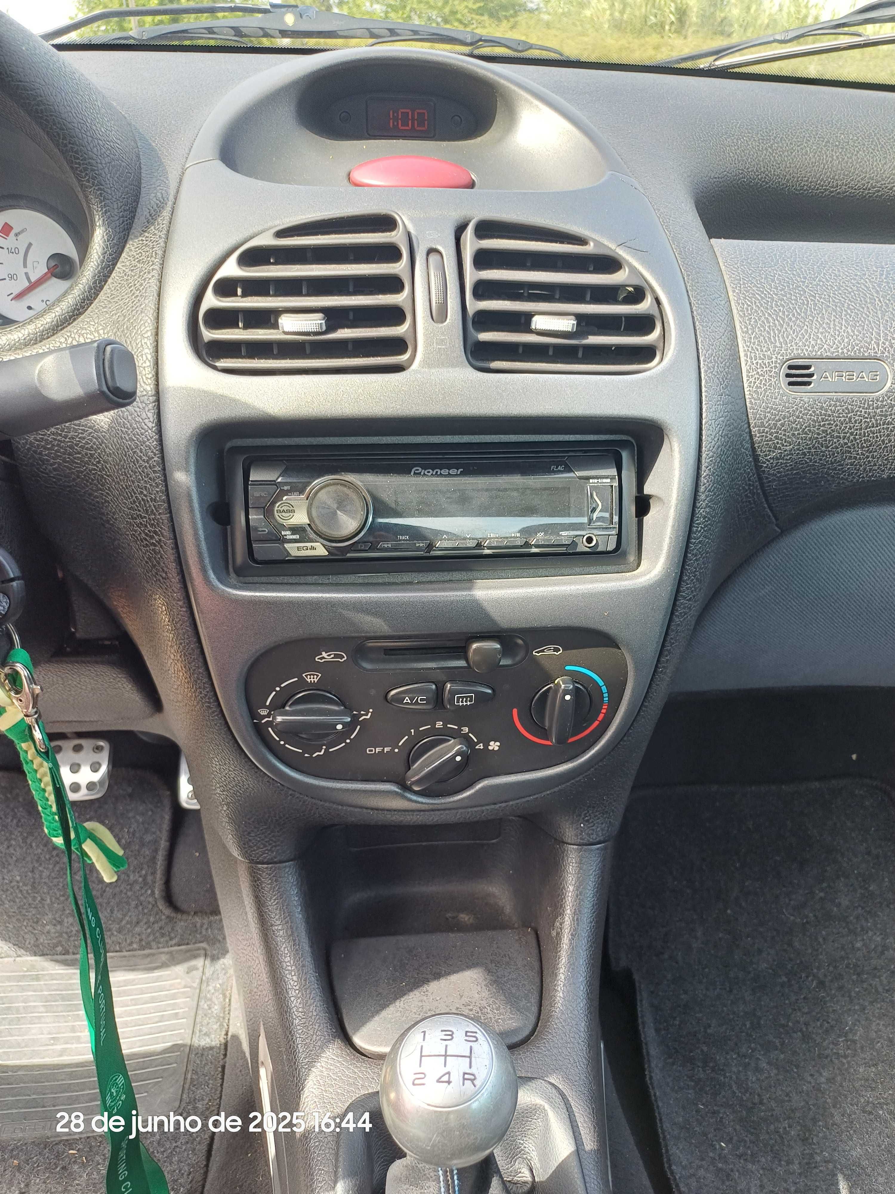 Peugeot 206 CC Coupé Cabrio 2001