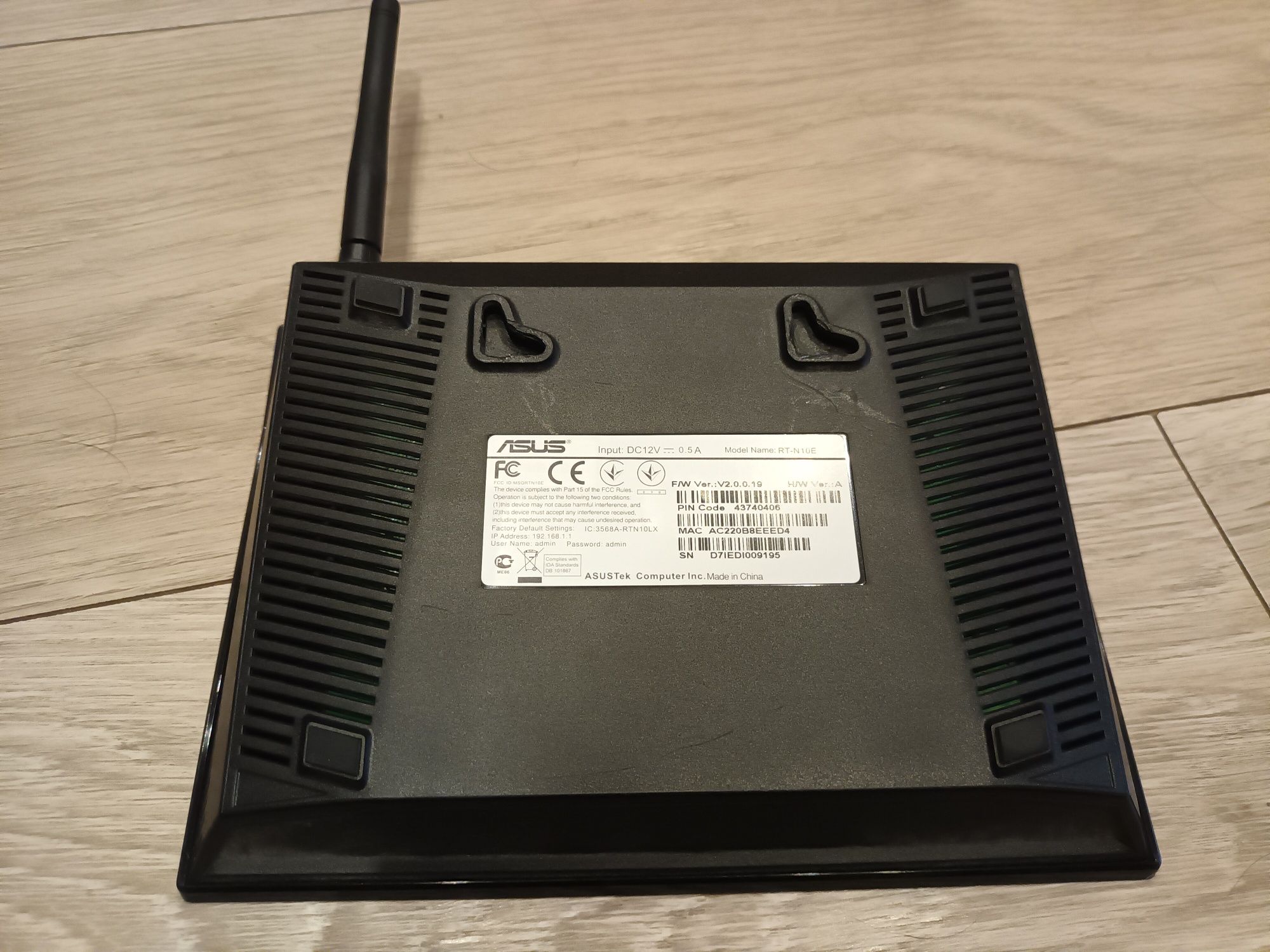 Router wifi Asus RT-N10e