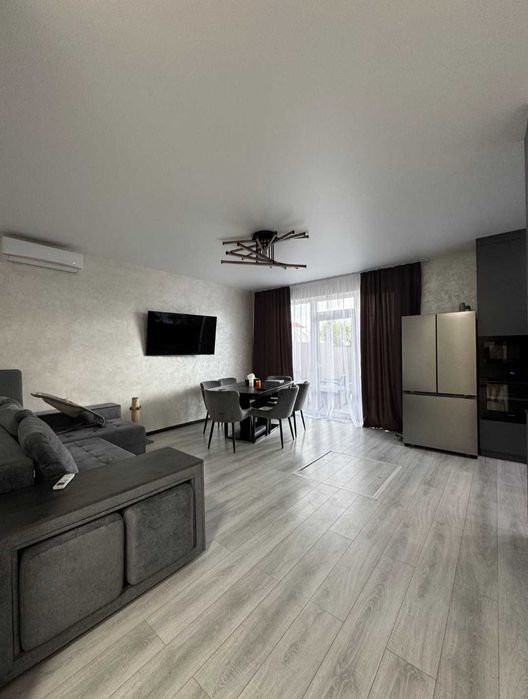 Современный 2-х этажный дом в Усатово, с евроремонтом!