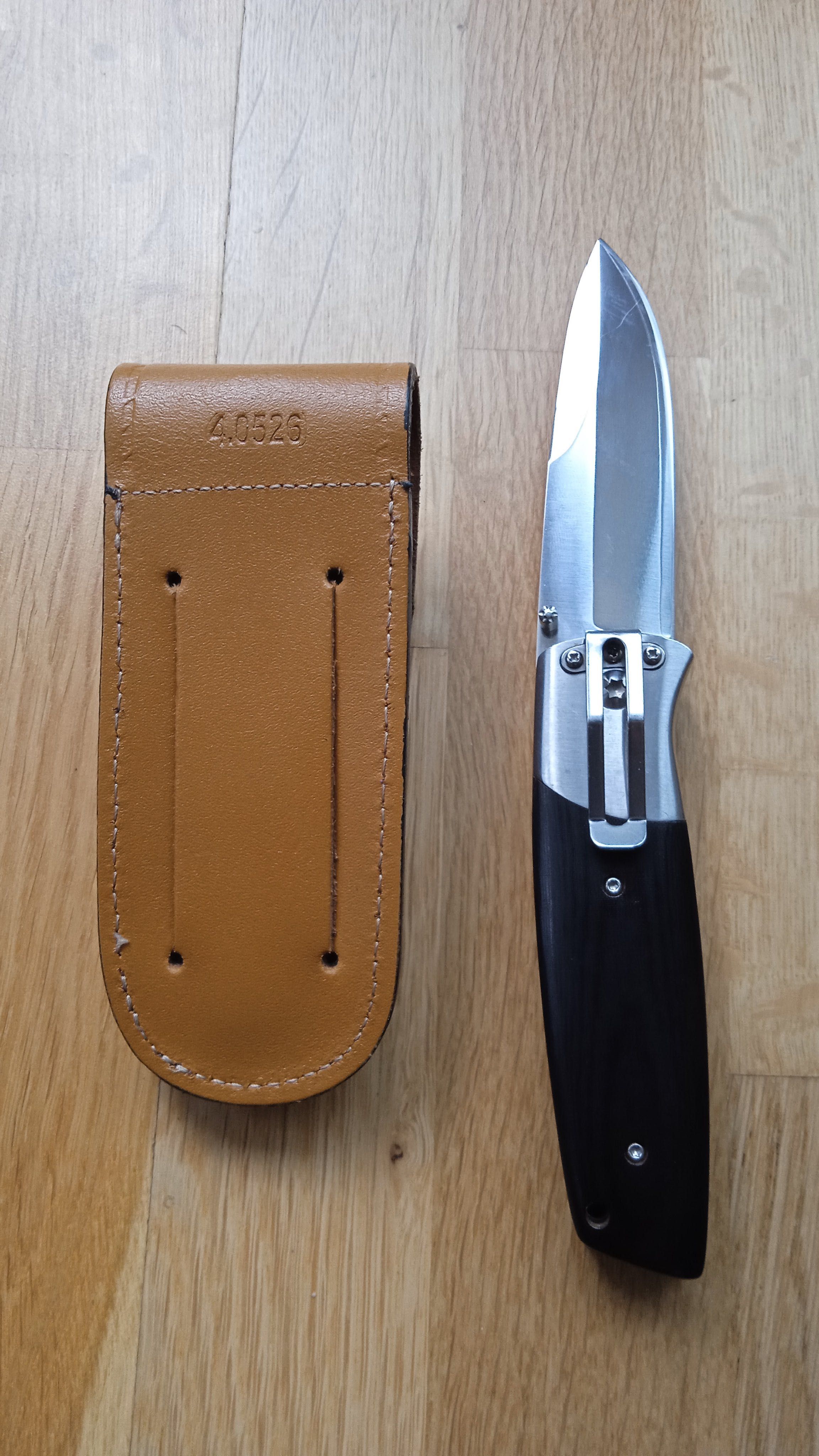 Nóż składany Fällkniven PXL Micarta Maroon z etui