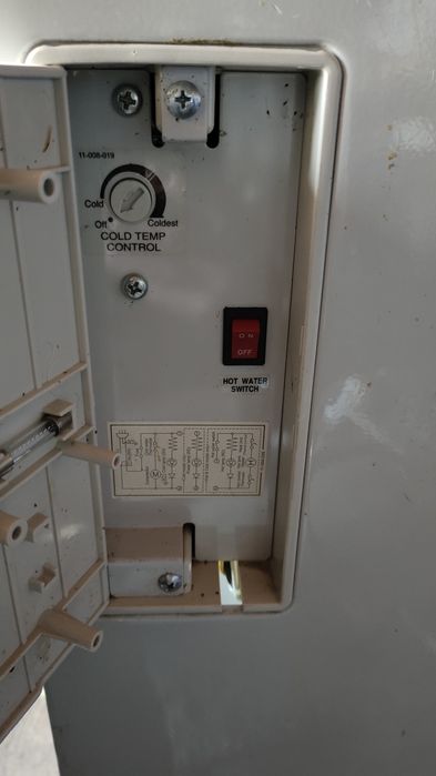 Продам кулер в хорошем состоянии