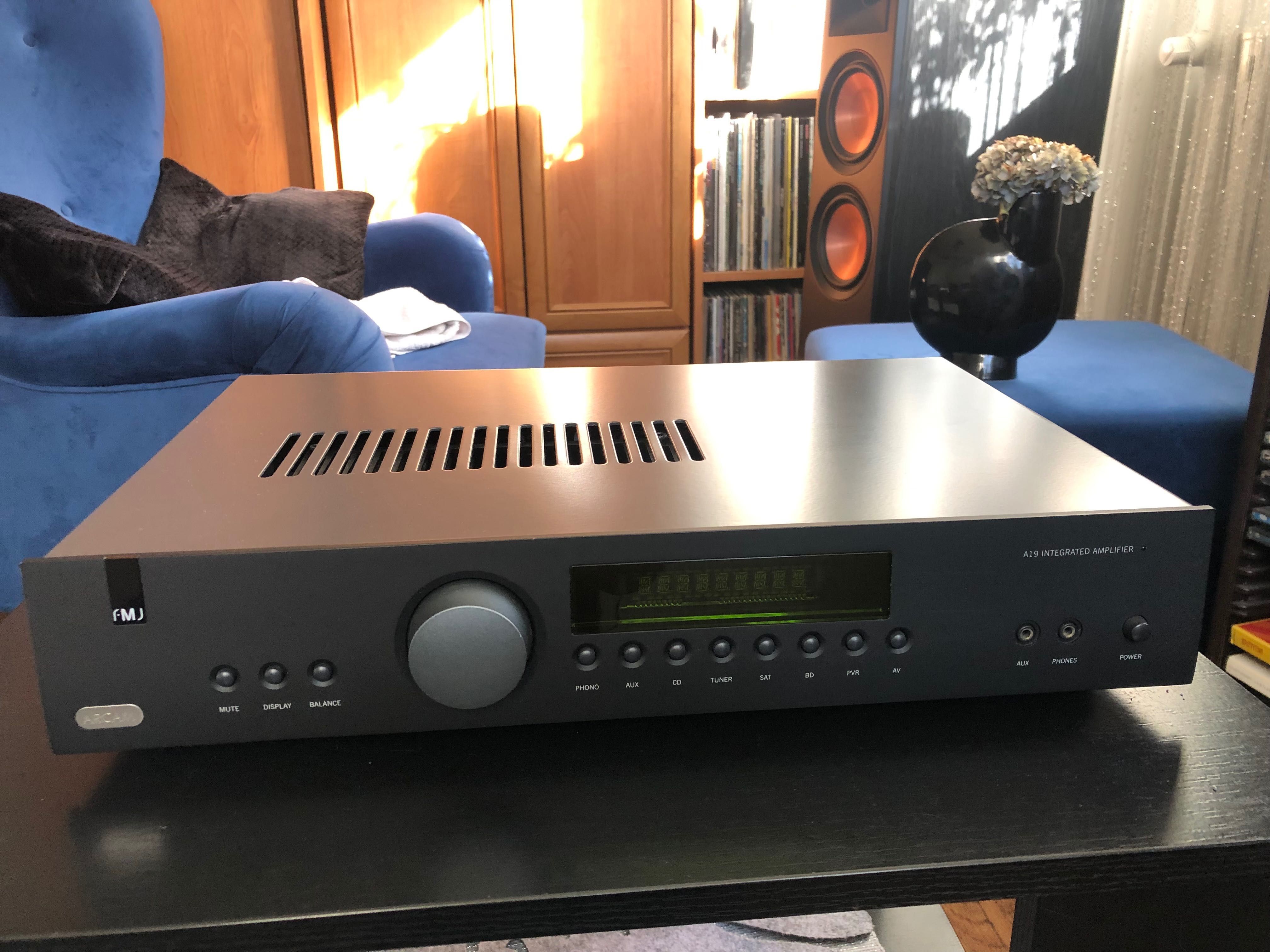 Wzmacniacz Arcam A19