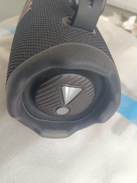 Колонка JBL Charge 6
