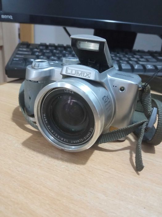 Фотоапарат панасонік