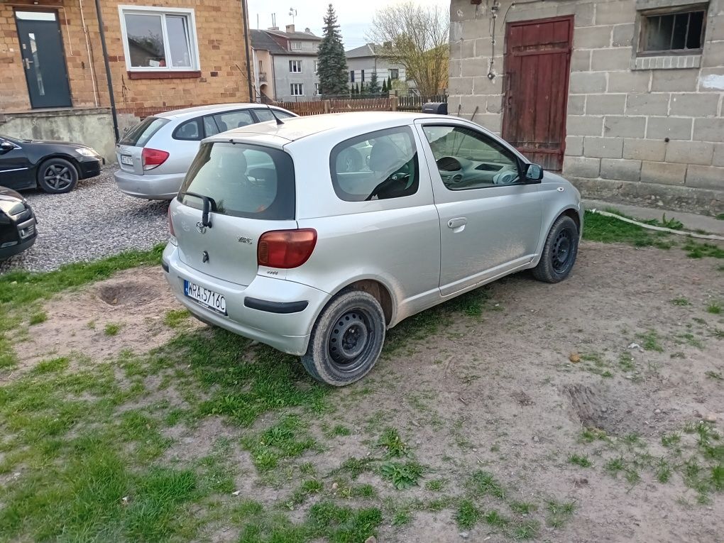 Toyota  Yaris 1.0benz 2005r klimatyzacja zamiana