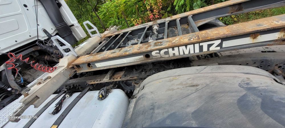 Sprzedam naczepę pod kontenerową Schmitz 2014 r rozciągany przód i tył