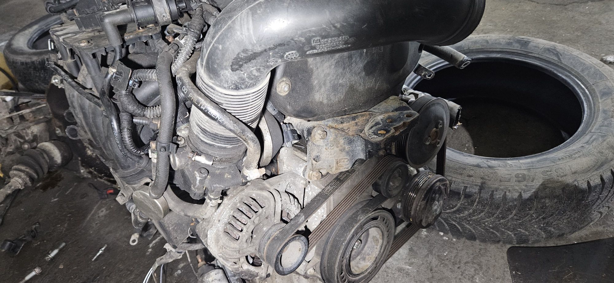 Silnik Opel Z16XER 1.6 16v Astra H Zafira B Vectra C