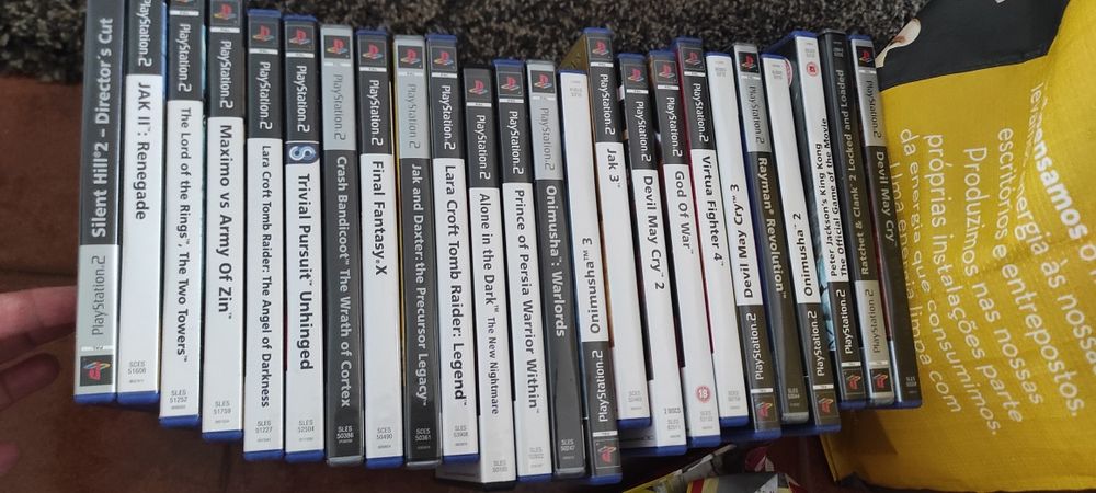 Ps 2  praticamente nova mais jogos