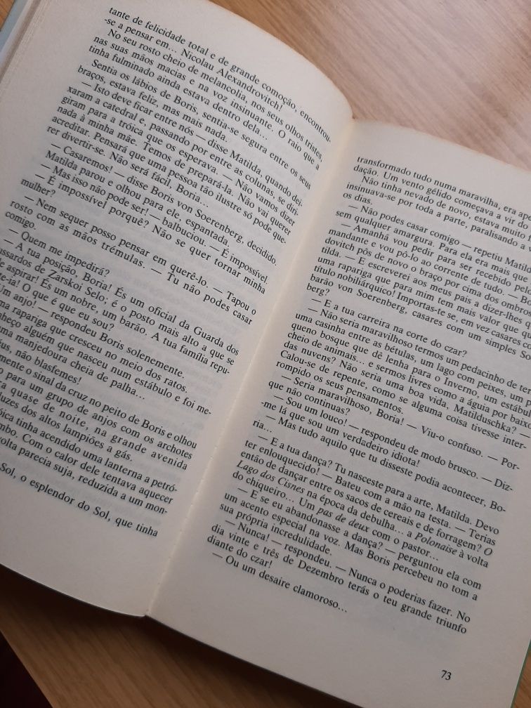 Livro - O Czar e a Bailarina de Konsalik