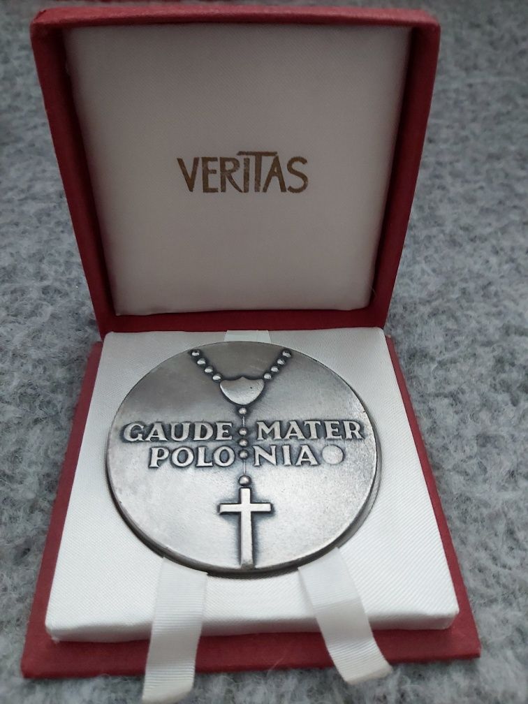 Medal PRL Jan Paweł II VERITAS Krzyż