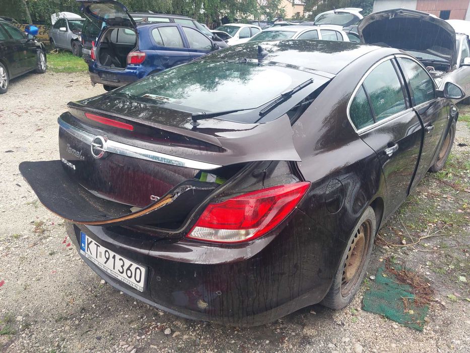 Klapa tyl tylna opel insignia kolor z41c  2012r  hb