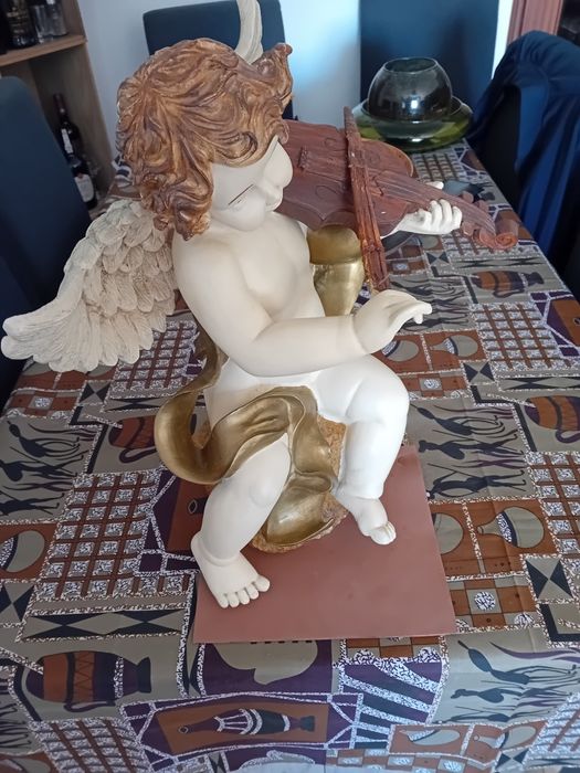 Anjo a tocar Violino