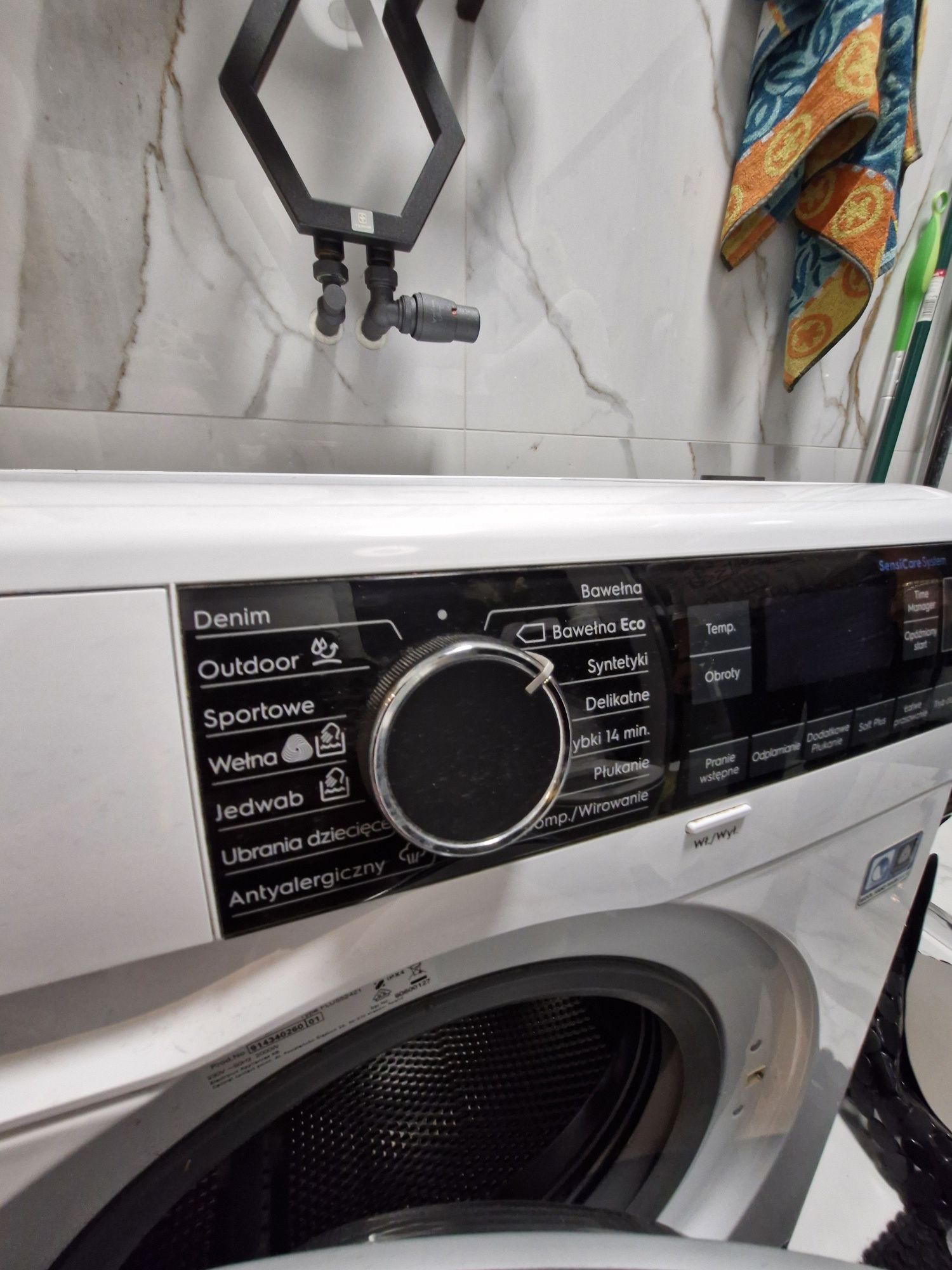 Pralka Electrolux Perfectcare 600 EW6S227CP