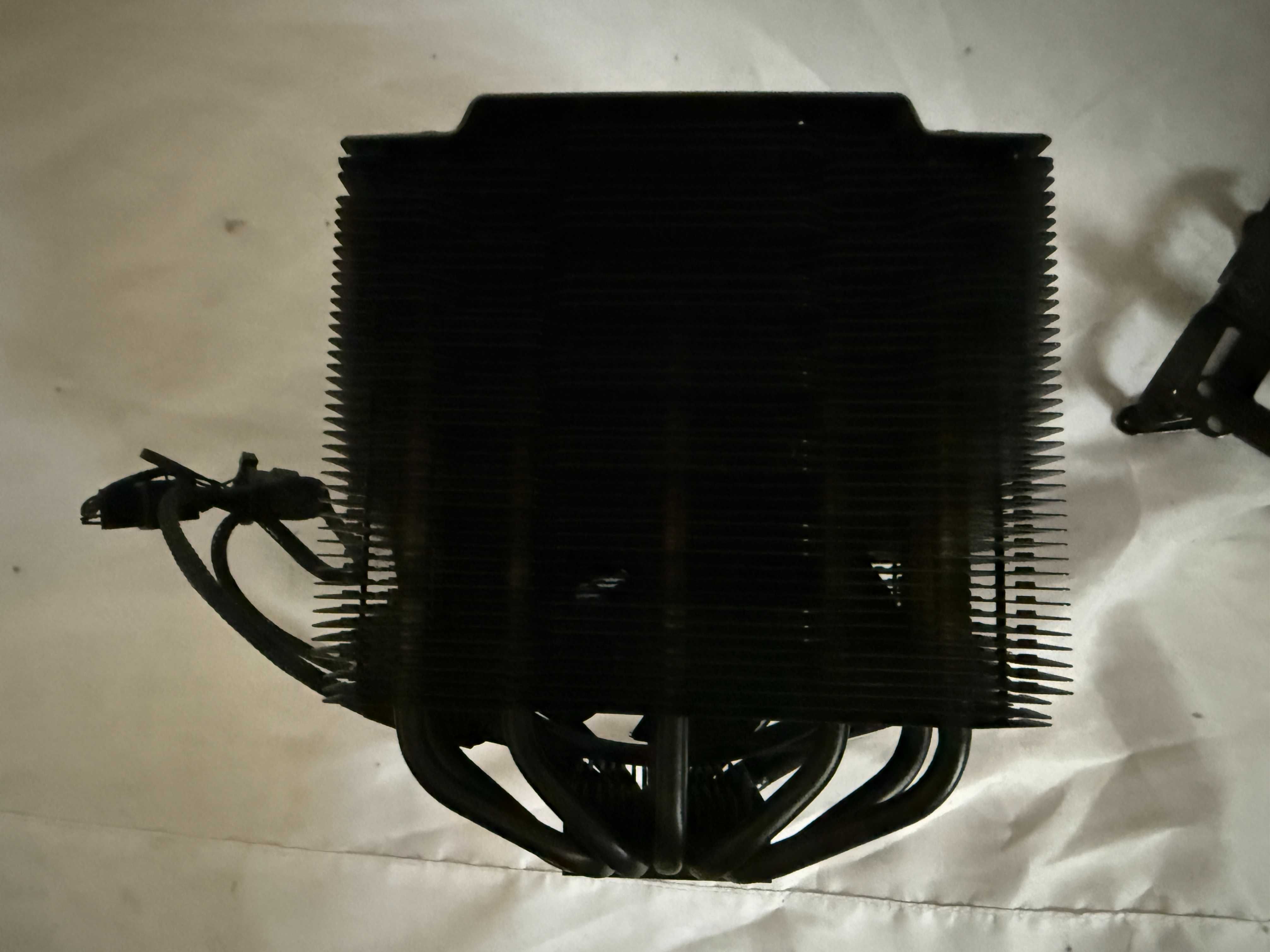 Chłodzenie procesora aktywne Be Quiet! Dark Rock Pro 4 BK022 Intel