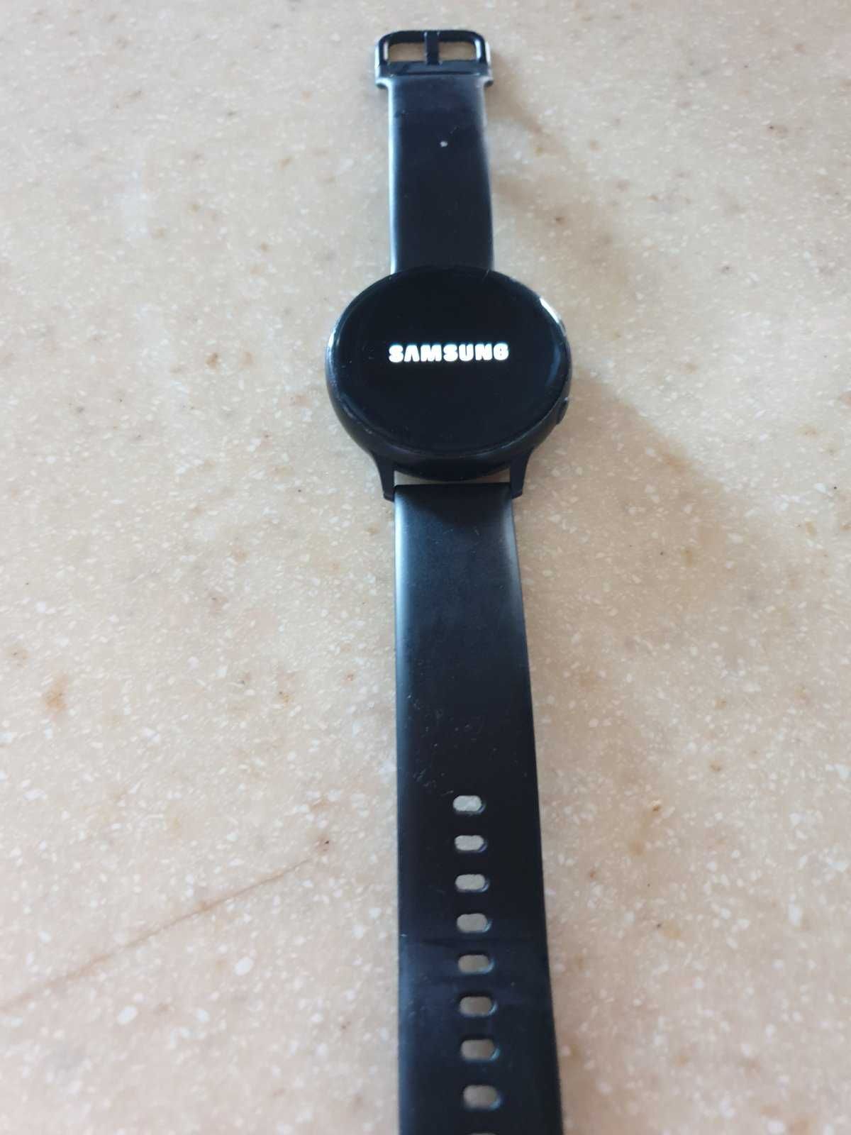 Годинник Samsung Galaxy Watch Active 2 сенсор частково
