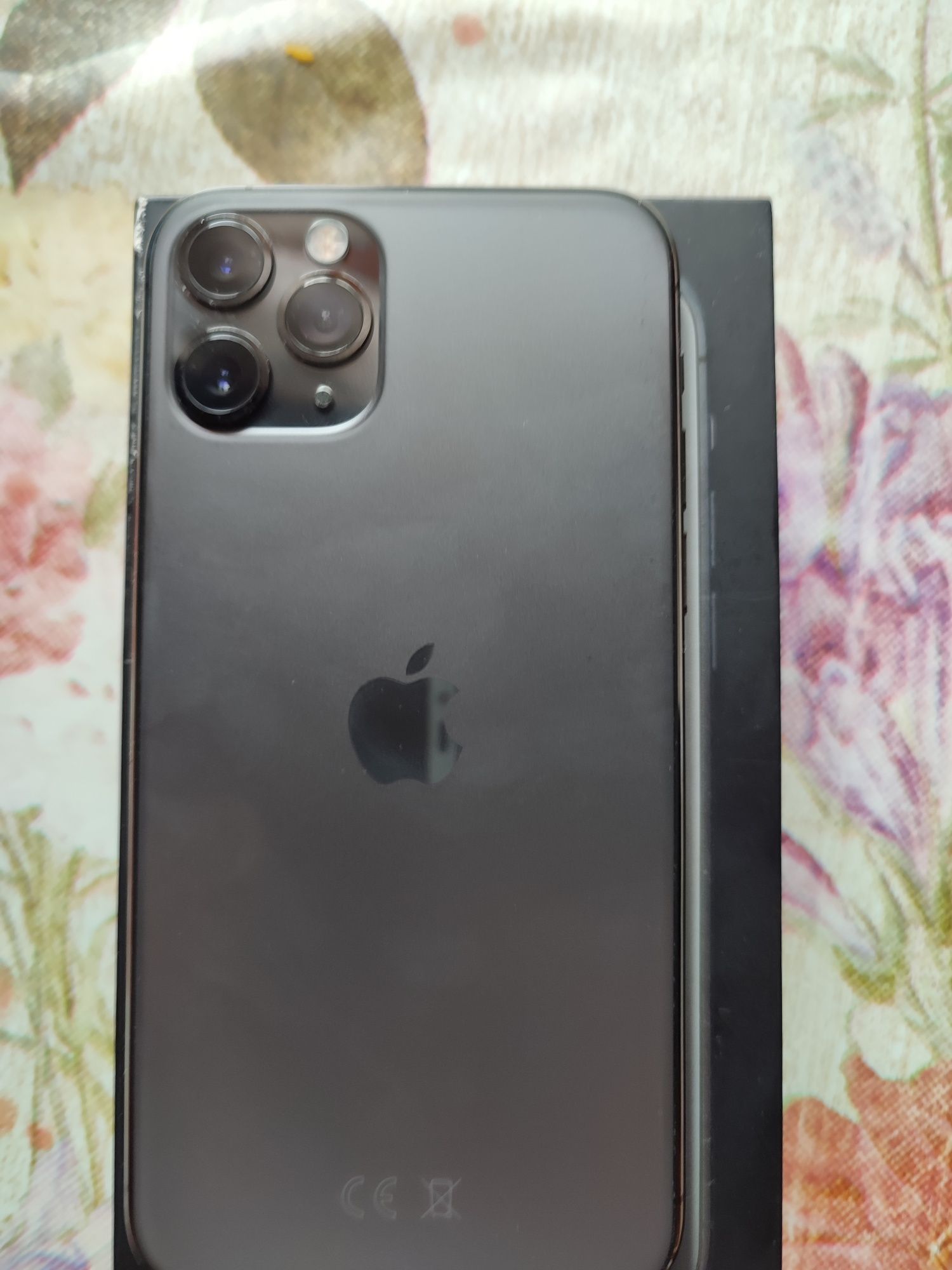 iPhone w bardzo dobrym stanie
