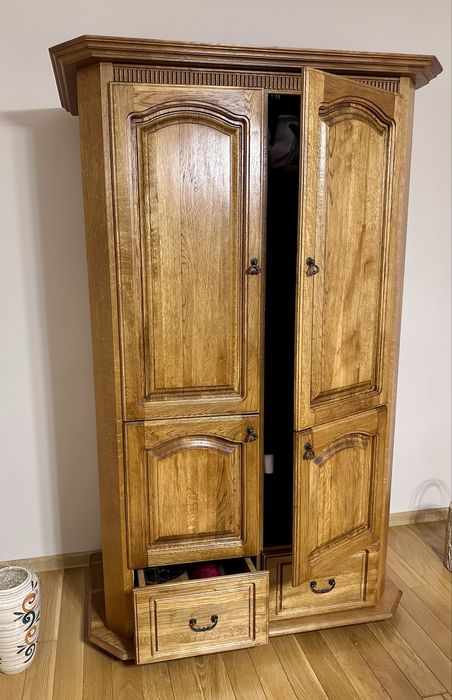 SPRZEDAM drewnianą SZAFĘ- dębową