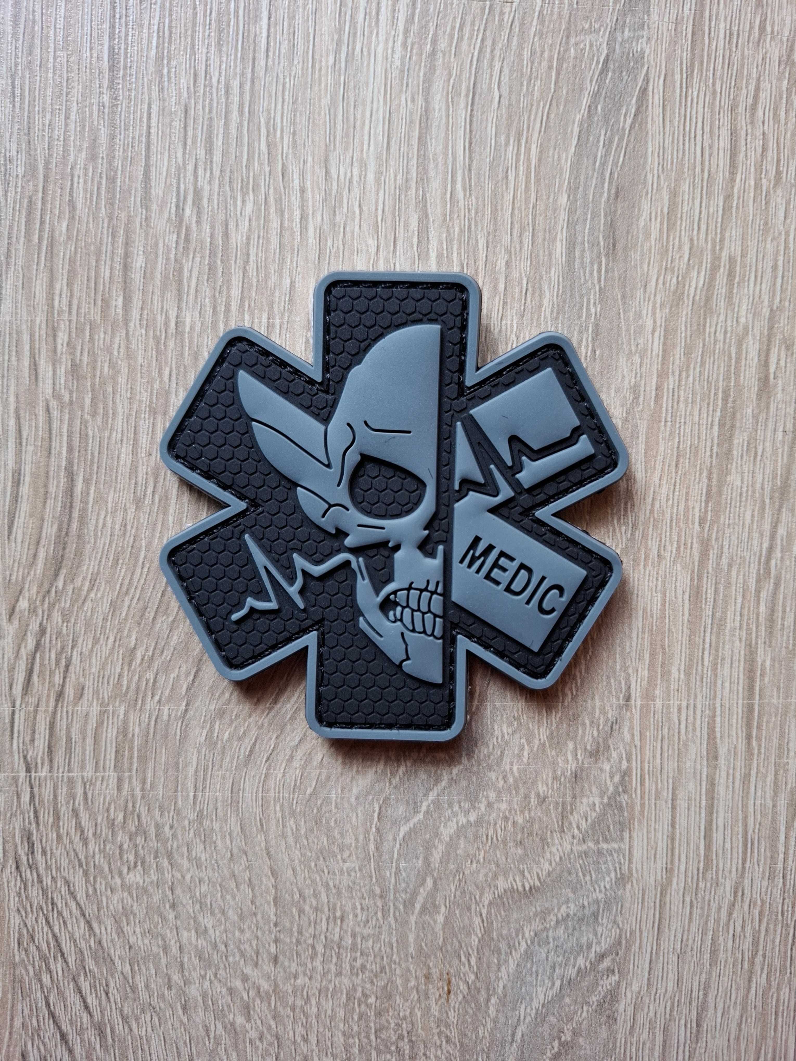 Naszywka Medic Skull 3D PVC na rzep - Star of Life, Gwiazda Życia