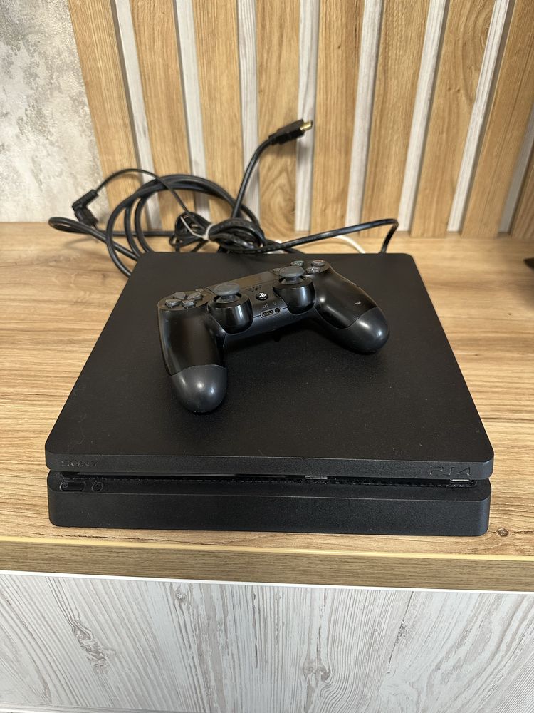 Sony PlayStation 4 slim