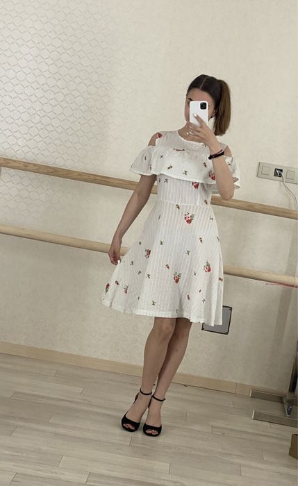 Продам летнее белое платье