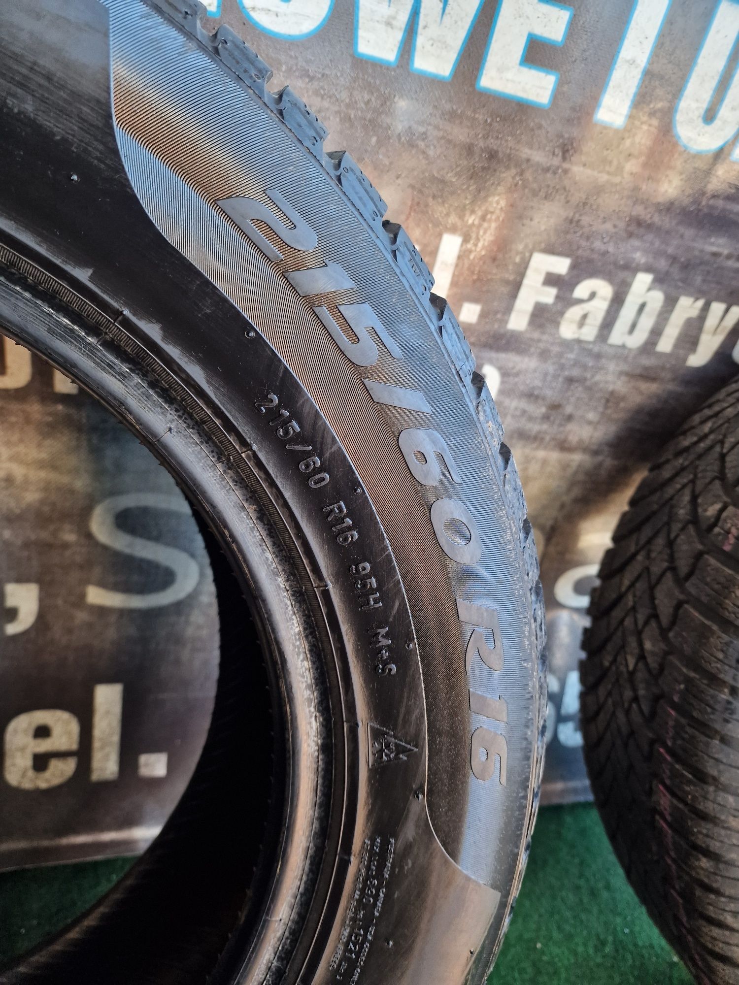 Opony zimowe 215/60/16 Pirelli i Bridgestone Komplet 7.8mm 2022rok