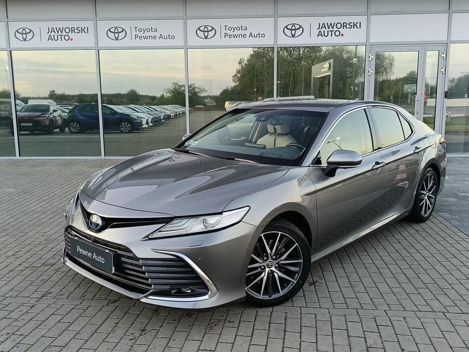Toyota Camry Toyota CAMRY Executive VIP,JBL,PAK LIGHT 2,5 Hybrid 2 kmp kół Polifcie