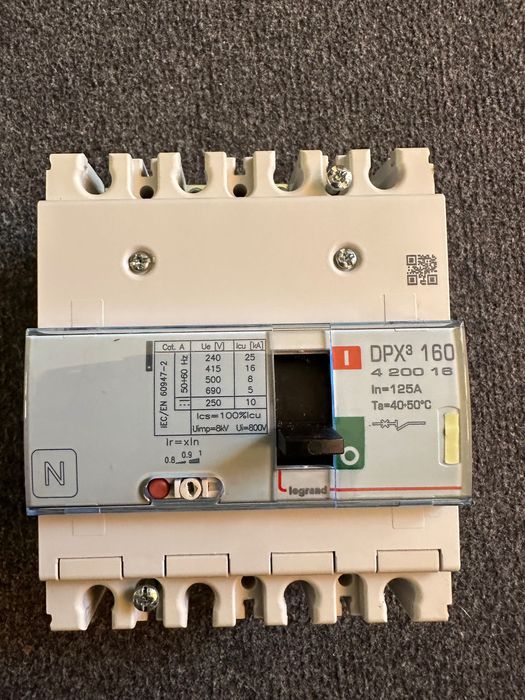 Wyłącznik 125A legrand