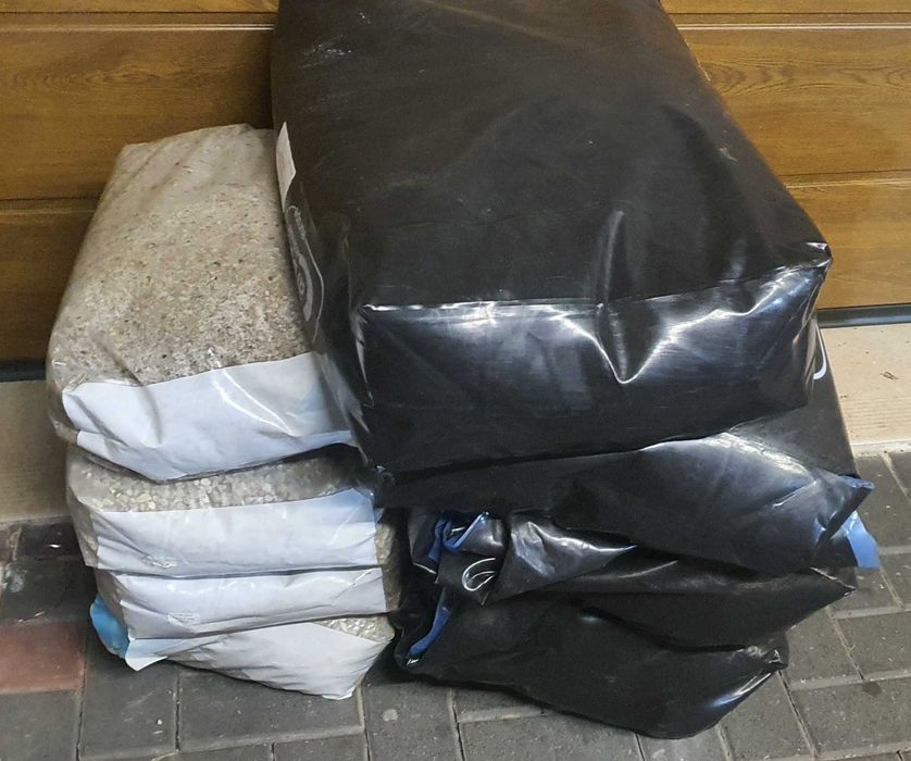 Węgiel Aktywny 100kg KOKOSOWY GRANULOWANY plus żwirek podsypkowy KOMPL